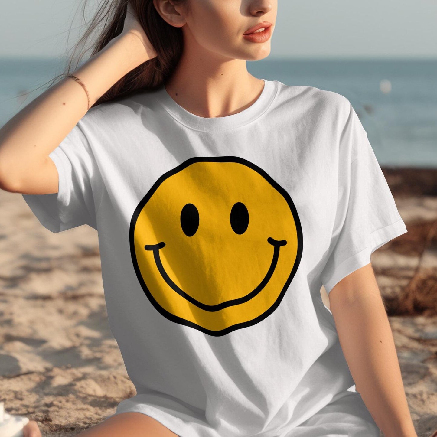 Classic Smiley Face T-Shirt, Retro Happy Face, Vintage Style, Positive Vibes, Graphic Tee, Trendy T-Shirts