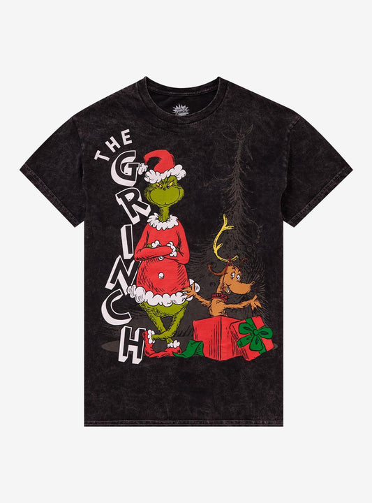 Dr Seuss How The Grinch Stole Christmas Grinch & Max T-shirt | Trendy Graphic Tee | Casual Unisex T-shirt