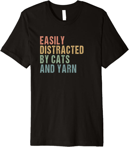 Easily distracted by cats and yarn - knitting & cats Lovers Premium
