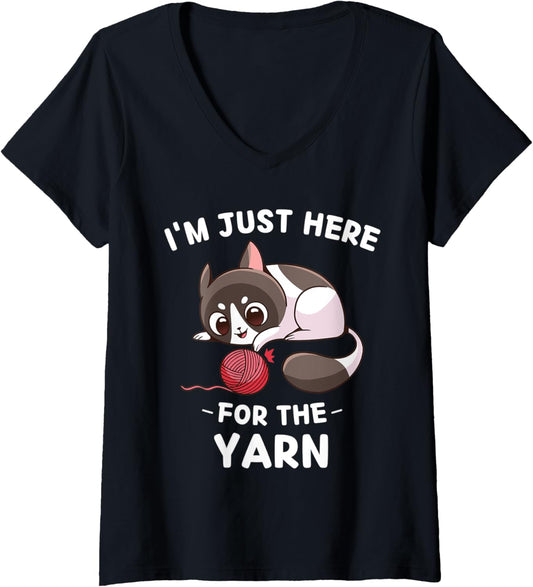 Womens Kawaii Cute Kitten Cat I'm Just Here For The Yarn V-Neck