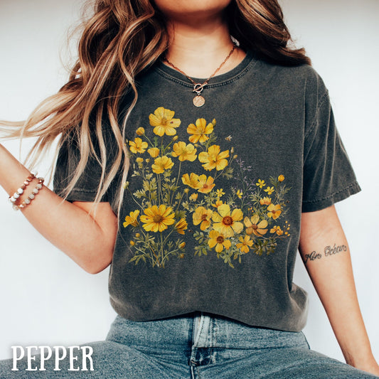 Flower Shirt Wildflower Tee Botanical Garden Lover Gift Shirt Boho Floral Minimalist t shirt Cottagecore Shirt Gardening Shirt Vintage Shirt
