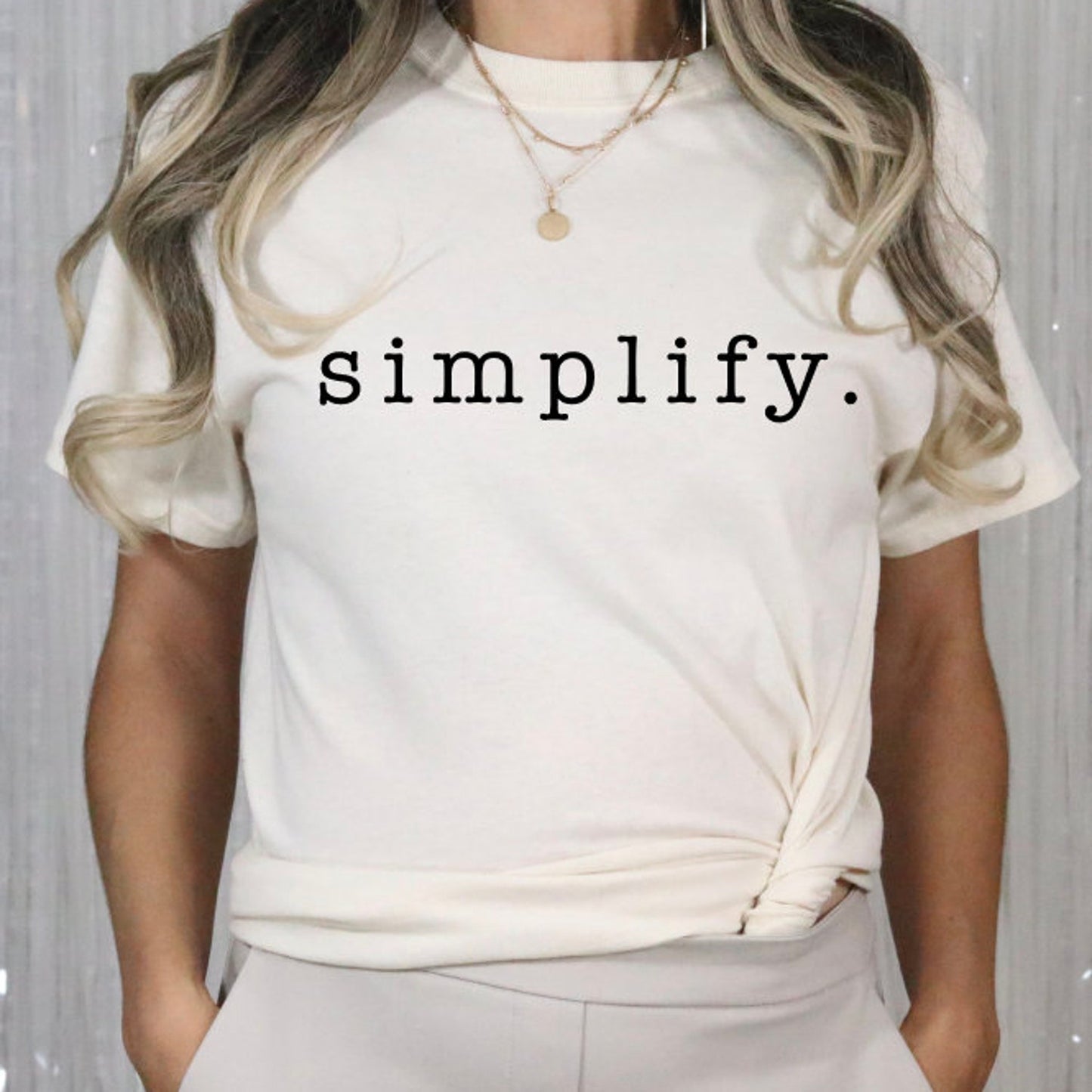 Simplify Shirt, Minimalist Graphic Tee, Simple Living T-Shirt, Inspirational Quote Shirt, Unisex Casual Wear, Perfect Gift for Minimalists