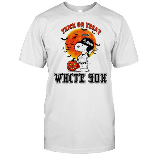 Trick or Treat Chicago White Sox Snoopy Halloween shirt